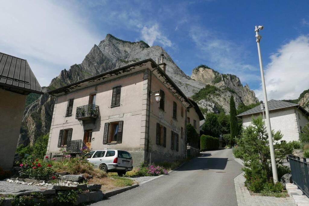 Joli Appartement Confortable Renove Style Cosy Saint-Martin-de-la-Porte Exteriör bild